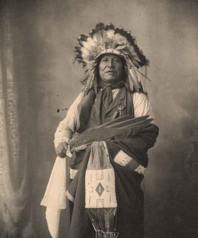Turning Eagle potrait, Sioux Tribe1898

